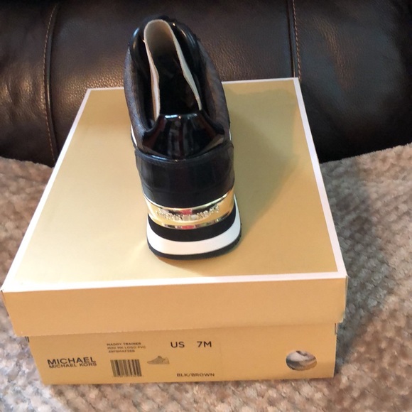 Michael Kors shoes. Brand new with box - Picture 3 of 4